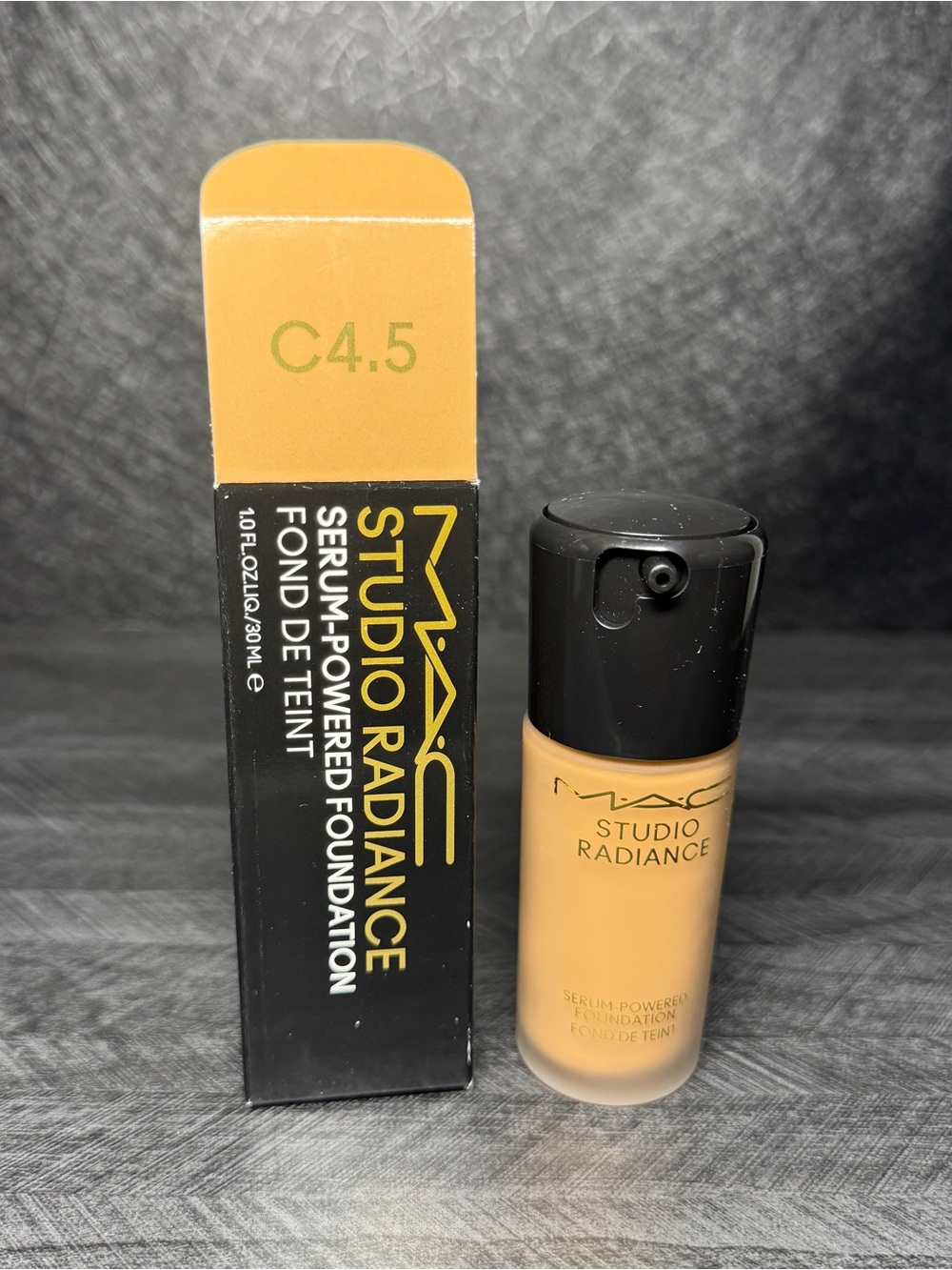 Mac Studio Serum-Powdered Foundation C4.5 NIB 30ml